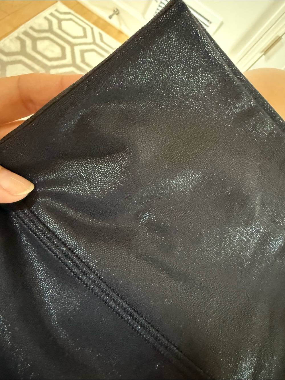 Lululemon Align High-Rise Pant 25 Shine
Radiate Foil Print Black 4 - Picture 5 of 10